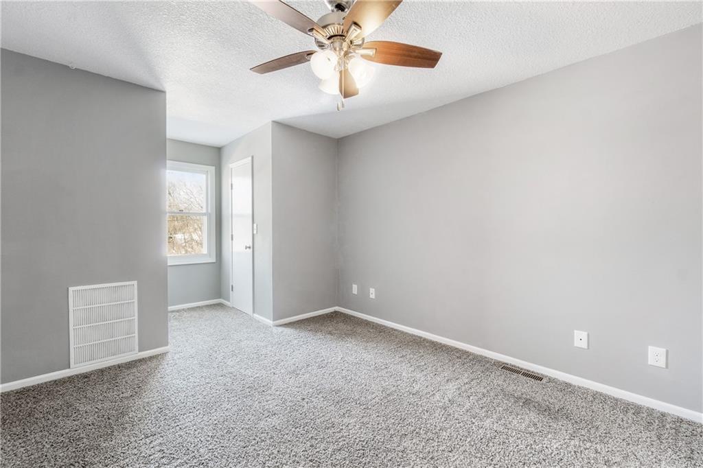 1503 Crossgate Drive Lawrence, KS 66047 - Photo 23 of 27