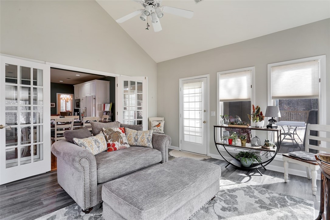 105 Reeder Point Road Fair Play, SC 29643 - Photo 21 of 39 Gallery Image 21