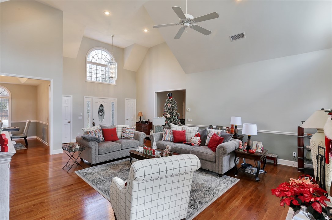 105 Reeder Point Road Fair Play, SC 29643 - Photo 10 of 39 Gallery Image 10
