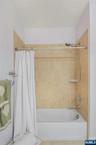 $432,000 | 43 Elston Court, Unit 301, Wanaque, NJ 07420