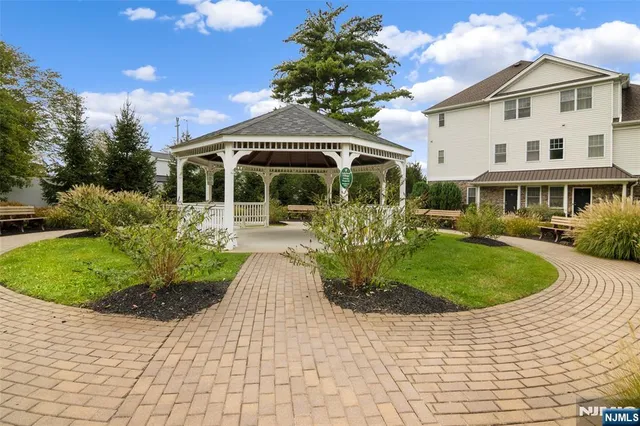 $432,000 | 43 Elston Court, Unit 301, Wanaque, NJ 07420