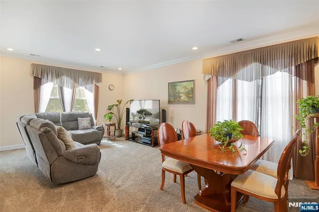 $432,000 | 43 Elston Court, Unit 301, Wanaque, NJ 07420