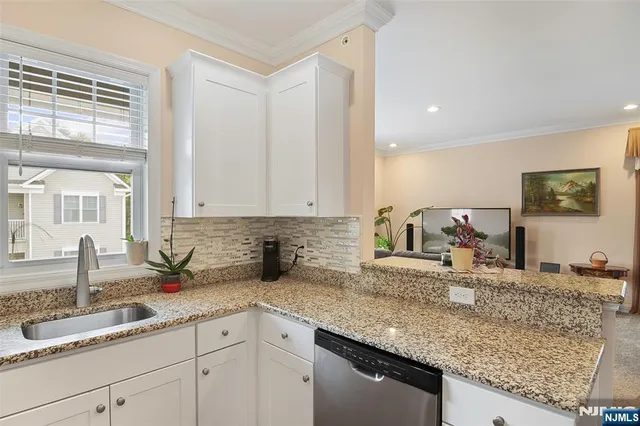 $432,000 | 43 Elston Court, Unit 301, Wanaque, NJ 07420