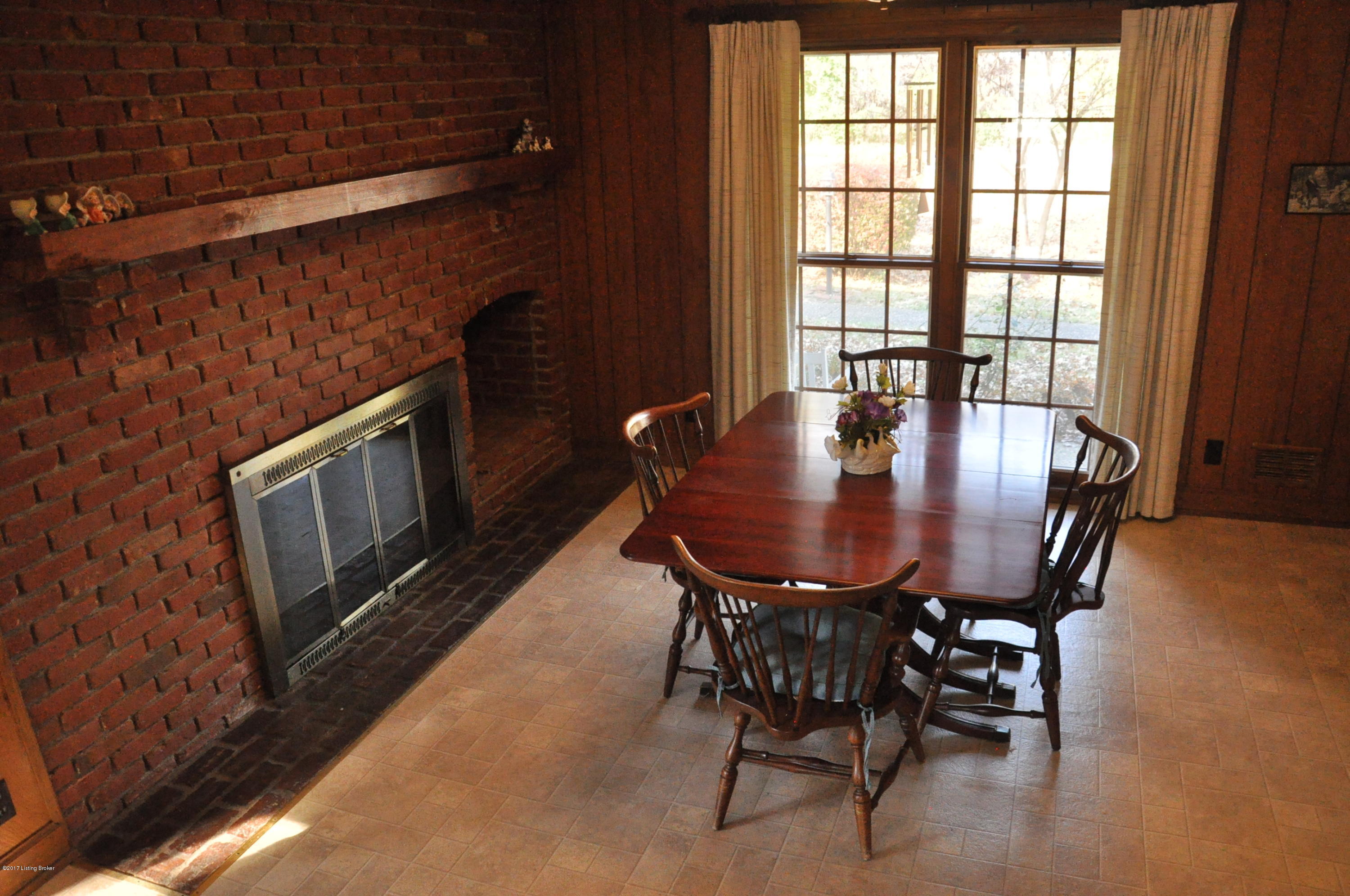2640 Dundee Road Louisville, KY 40205 - Photo 26 of 46 Dining with Fireplace