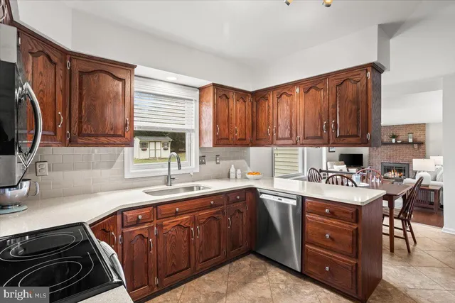 $539,900 | 909 Lindsay Lane, Lancaster, PA 17601