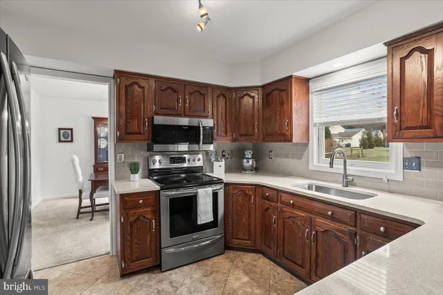 $539,900 | 909 Lindsay Lane, Lancaster, PA 17601