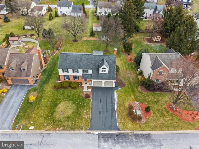 $539,900 | 909 Lindsay Lane, Lancaster, PA 17601