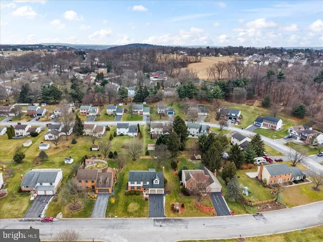 $539,900 | 909 Lindsay Lane, Lancaster, PA 17601