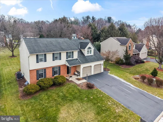 $539,900 | 909 Lindsay Lane, Lancaster, PA 17601