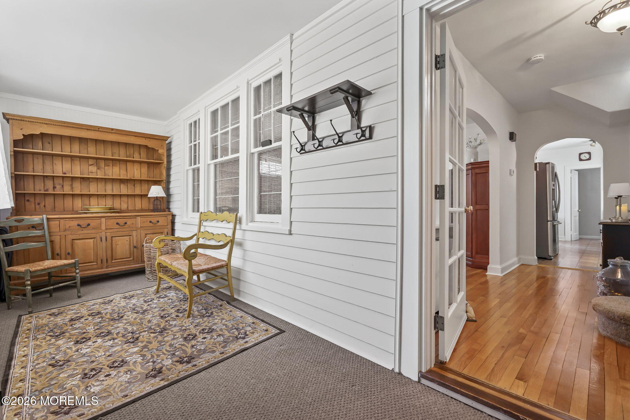 636 Ridgedale Avenue Woodbridge, NJ 07095 - Photo 3 of 32 4-web-or-mls-DSC08361