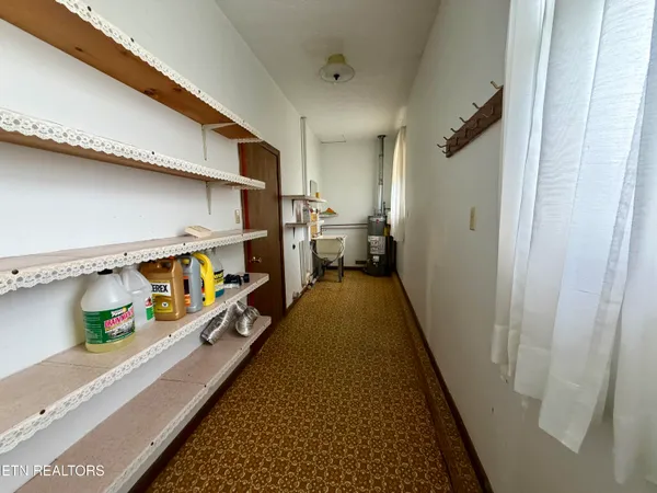 $350,000 | 302 South Apache Road, Clinton, TN 37716