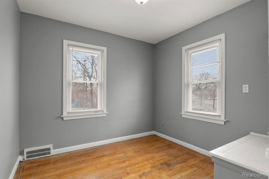 17151 Stout Street Detroit, MI 48219 - Photo 15 of 21