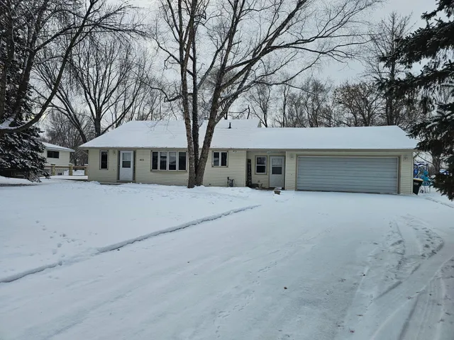 $255,000 | 403 Miller Street, Spicer, MN 56288