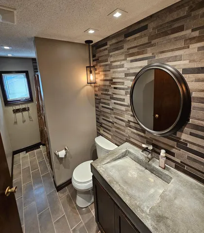 $270,000 | 403 Miller Street, Spicer, MN 56288