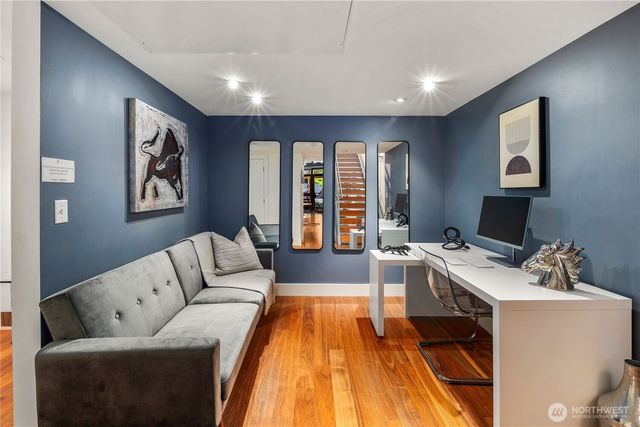 $639,950 | 2911 2nd Avenue, Unit 120, Seattle, WA 98121