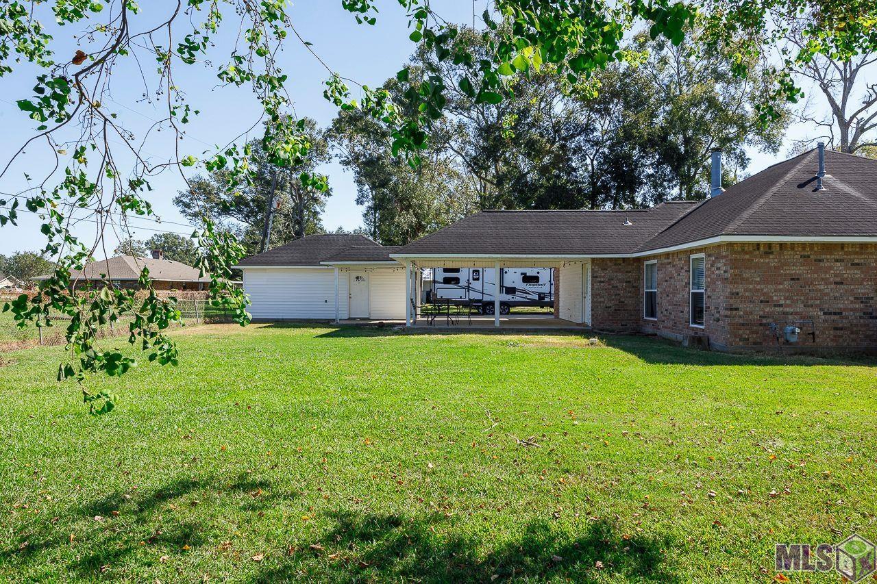 41076 Courtney Road Gonzales, LA 70737 - Photo 3 of 22 Gallery Image 3