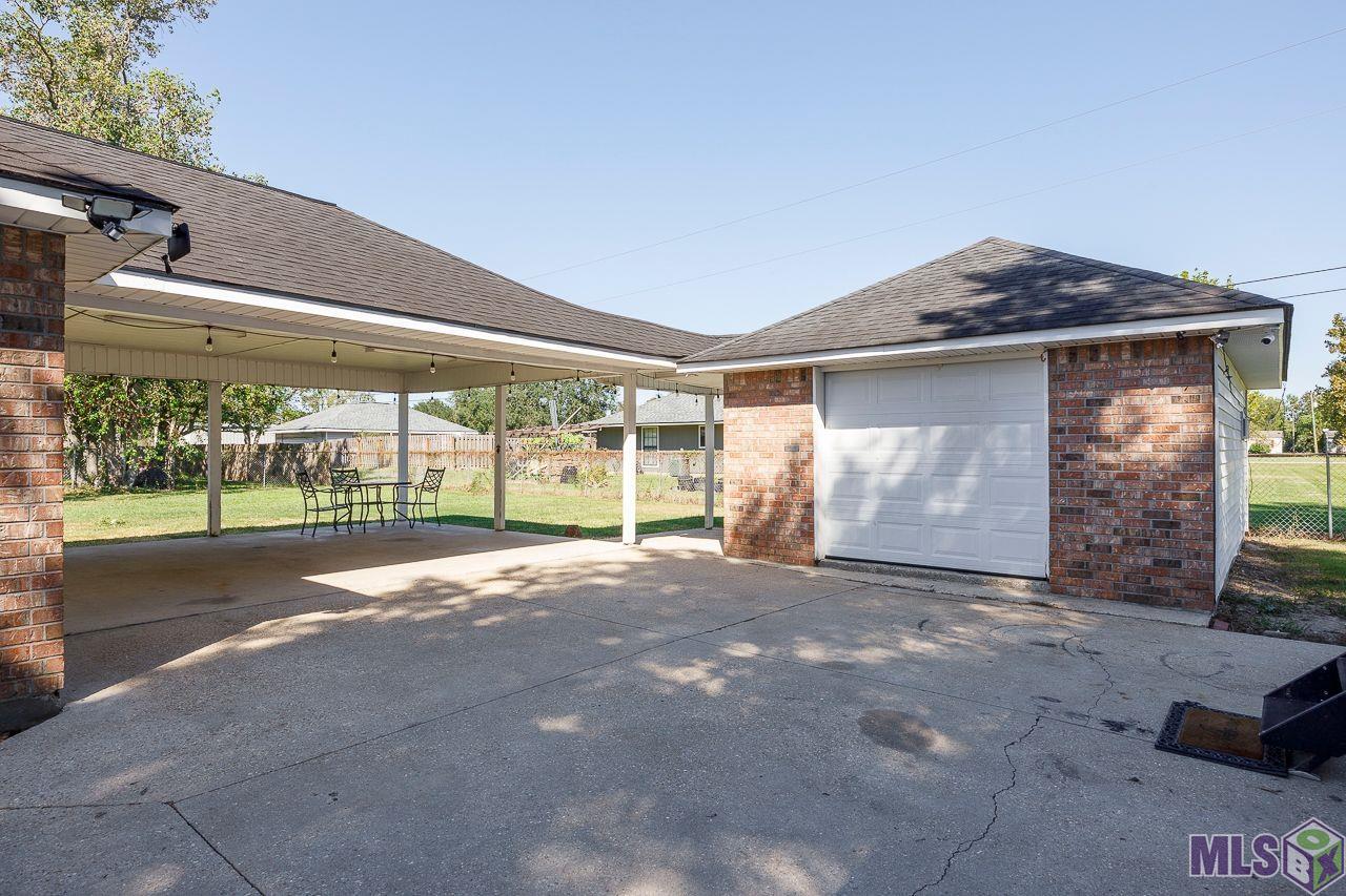 41076 Courtney Road Gonzales, LA 70737 - Photo 5 of 22 Gallery Image 5