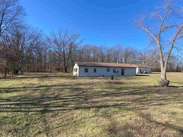 $118,000 | 7038 Robin Road, Du Bois, IL 62831
