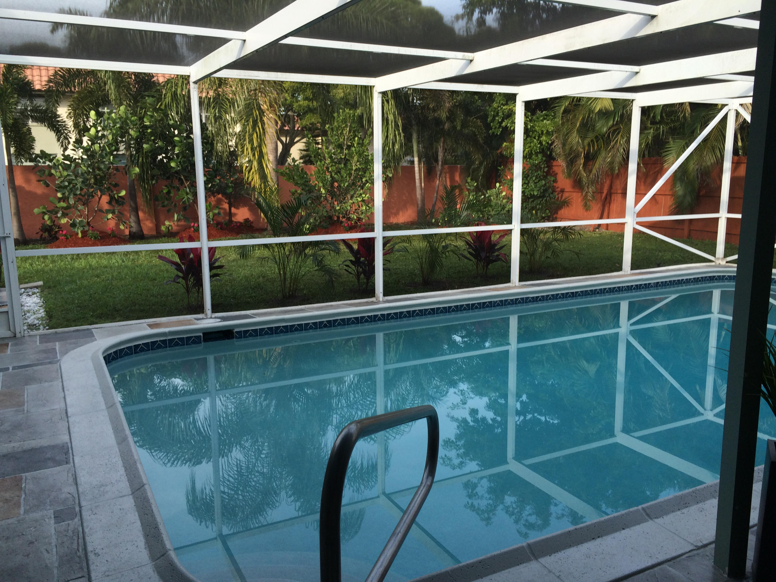 1091 Northwest 10th Street Boca Raton, FL 33486 - Photo 2 of 86 Boca trees 2015 060