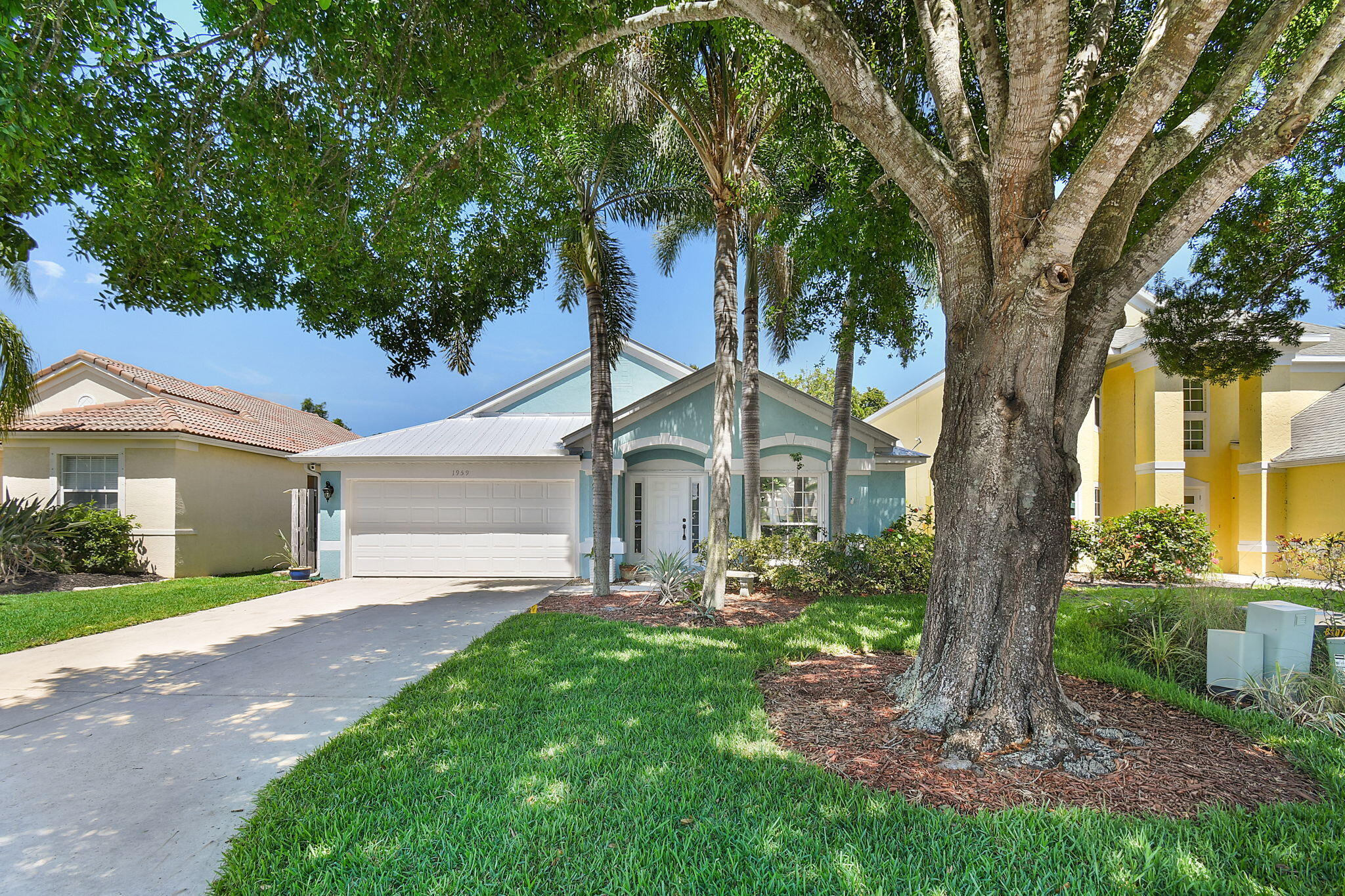 1959 Northwest Marsh Rabbit Lane Jensen Beach, FL 34957 - Photo 2 of 46 Welcome Home!