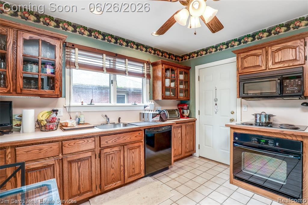 764 Harcourt Road Grosse Pointe Park, MI 48230 - Photo 20 of 42