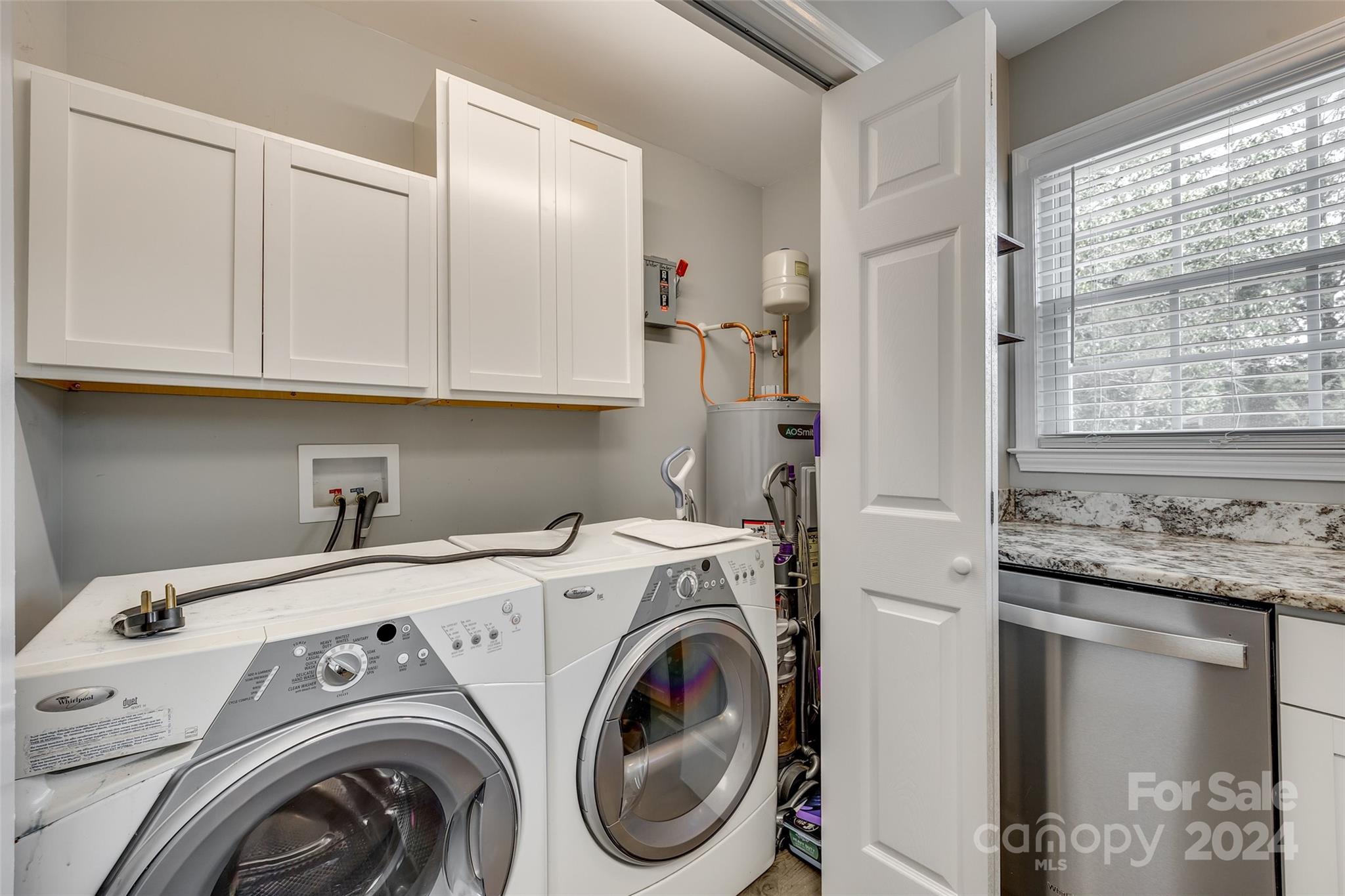 493 South Beersheba Road Clover, SC 29710 - Photo 13 of 25 a utility room with dryer and washer