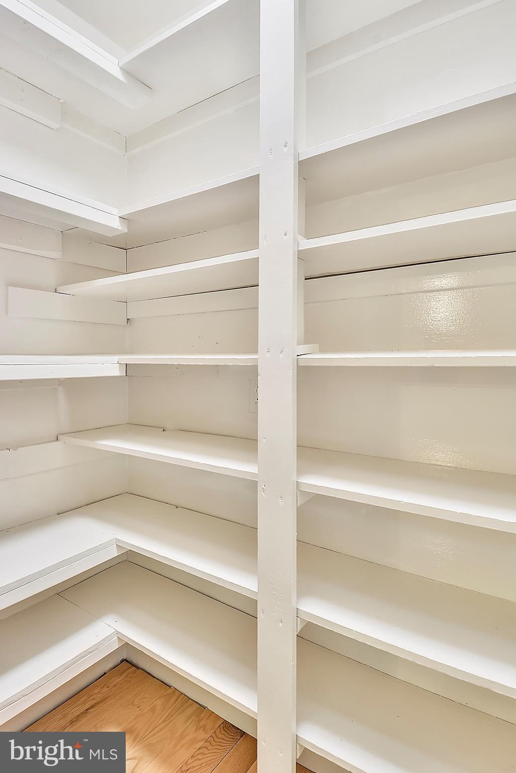 7301 Token Valley Road Manassas, VA 20112 - Photo 24 of 29 Huge Pantry in Kitchen * See Virtual Tour *