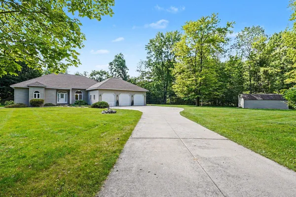 $479,900 | 1301 Janice Lane, Beaverton, MI 48612