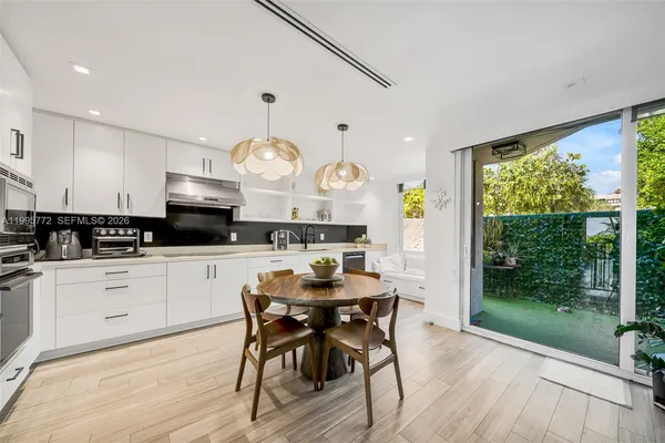 $4,450,000 | 201 Crandon Boulevard, Unit 175, Key Biscayne, FL 33149