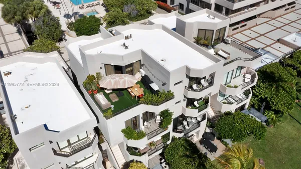 $4,450,000 | 201 Crandon Boulevard, Unit 175, Key Biscayne, FL 33149