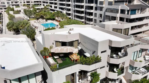$4,450,000 | 201 Crandon Boulevard, Unit 175, Key Biscayne, FL 33149