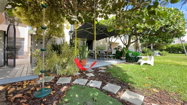 $4,450,000 | 201 Crandon Boulevard, Unit 175, Key Biscayne, FL 33149