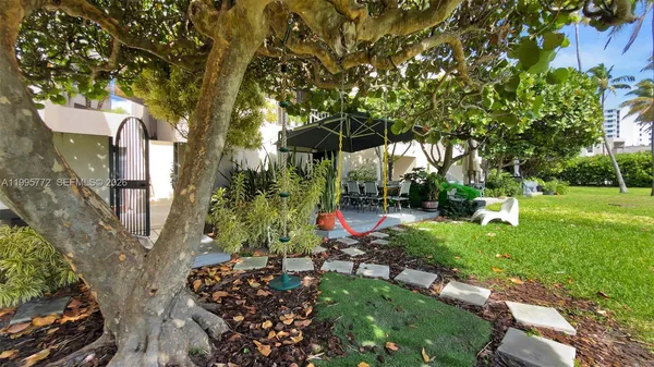 $4,450,000 | 201 Crandon Boulevard, Unit 175, Key Biscayne, FL 33149