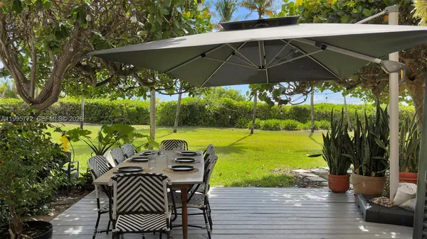 $4,450,000 | 201 Crandon Boulevard, Unit 175, Key Biscayne, FL 33149