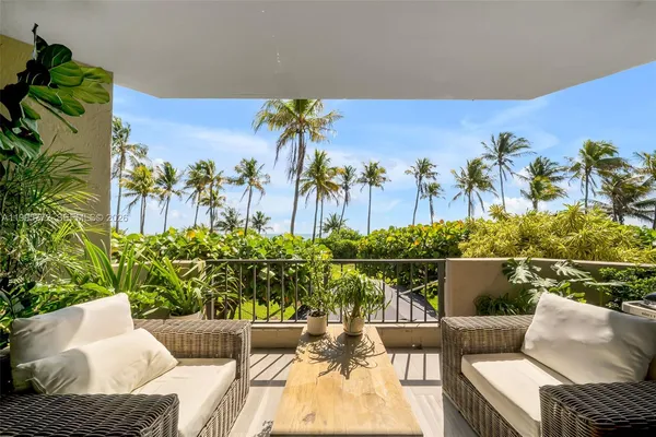 $4,450,000 | 201 Crandon Boulevard, Unit 175, Key Biscayne, FL 33149