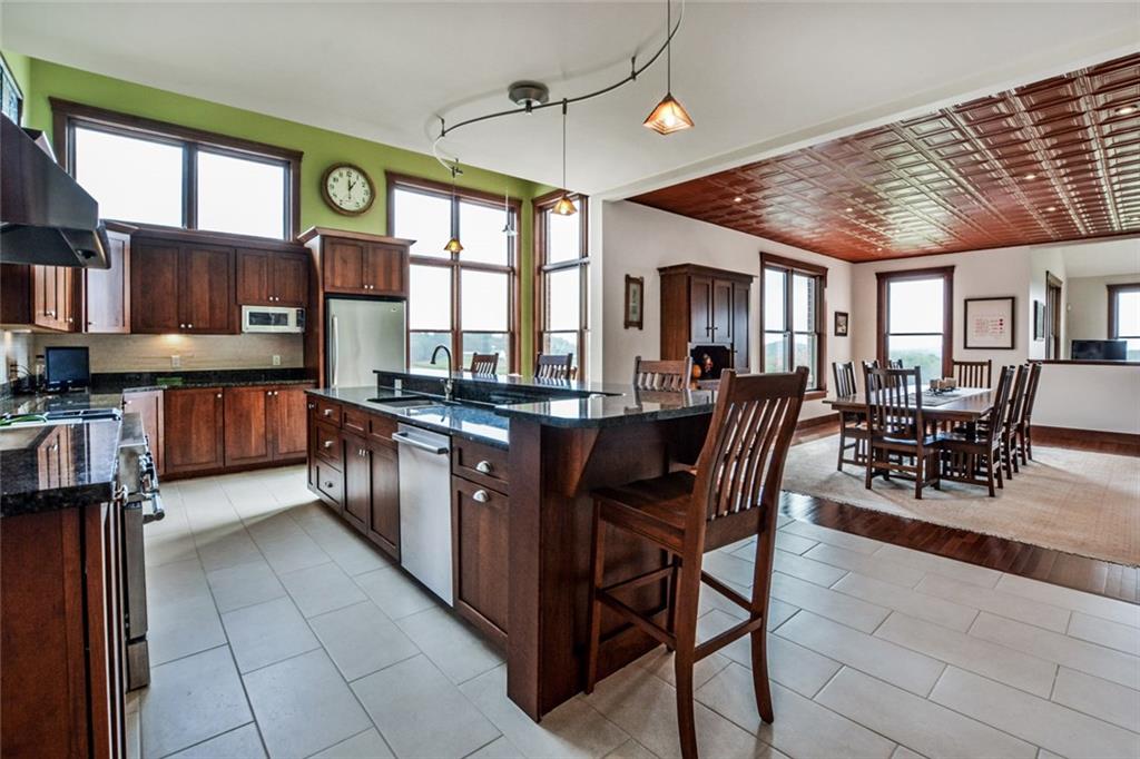 231 Anderson Road Butler, PA 16002 - Photo 3 of 25
