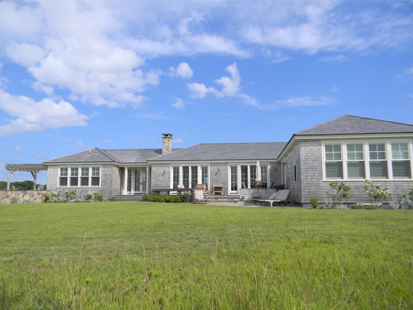 11 Stonewall Road Chilmark, MA 02535 - Photo 1 of 14 Gallery Image 1