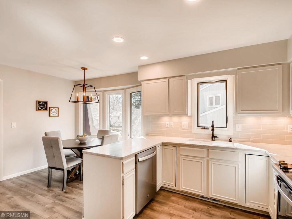 5902 View Lane Edina, MN 55436 - Photo 1 of 34 Gallery Image 1