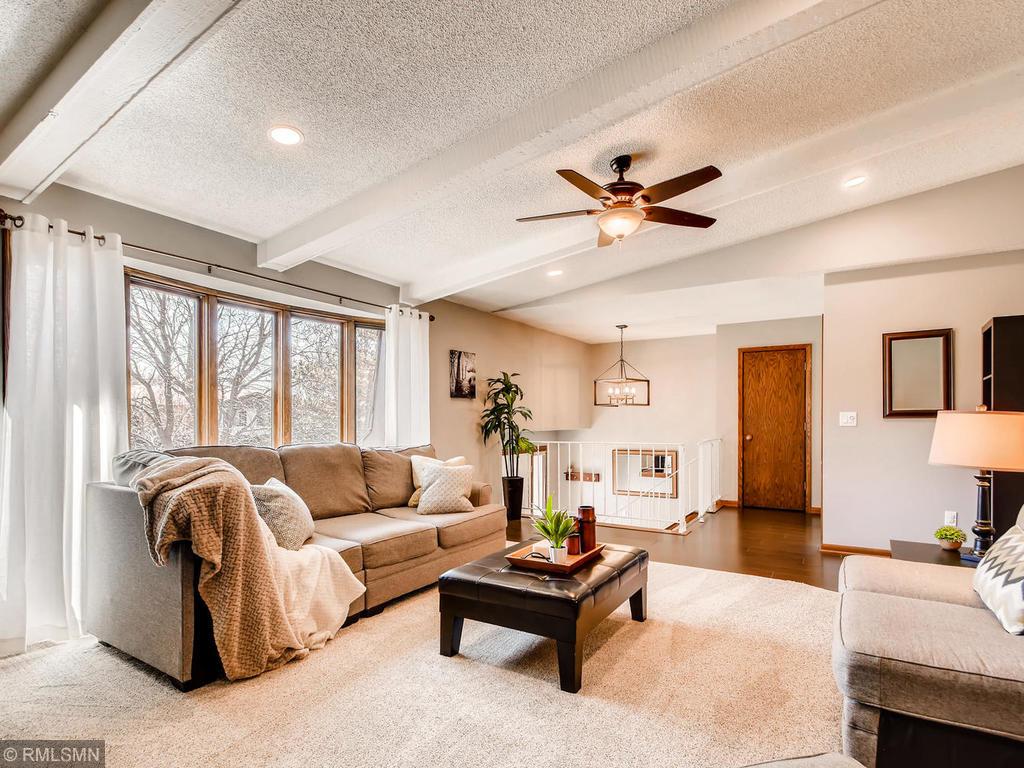 5902 View Lane Edina, MN 55436 - Photo 4 of 34 Gallery Image 4