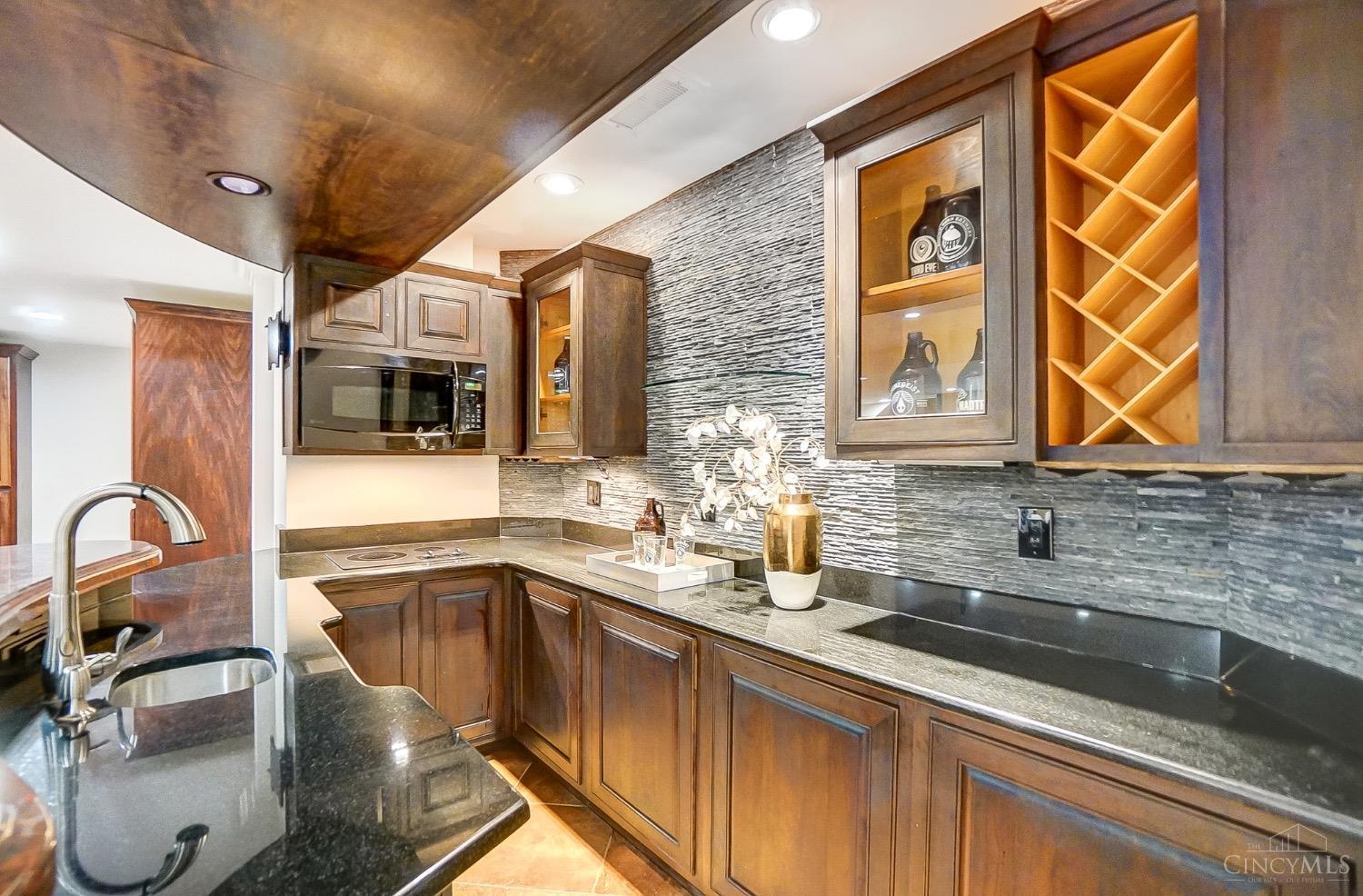 7630 Keller Road Cincinnati, OH 45243 - Photo 47 of 65