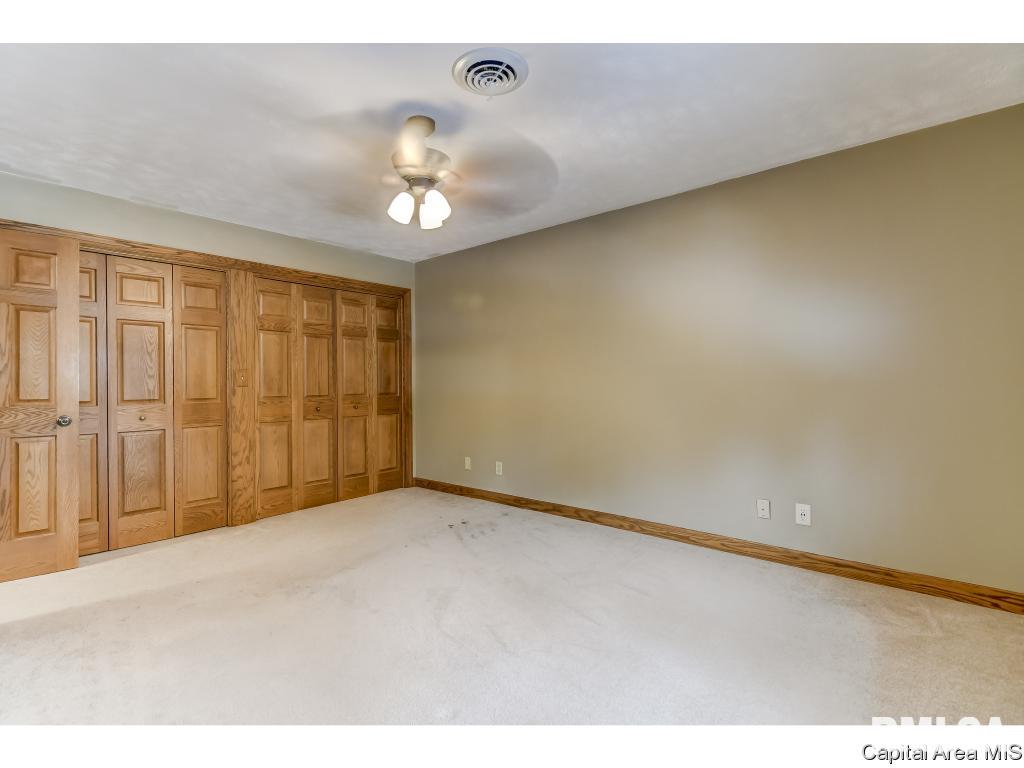 112 Wild Rose Lane Rochester, IL 62563 - Photo 13 of 32