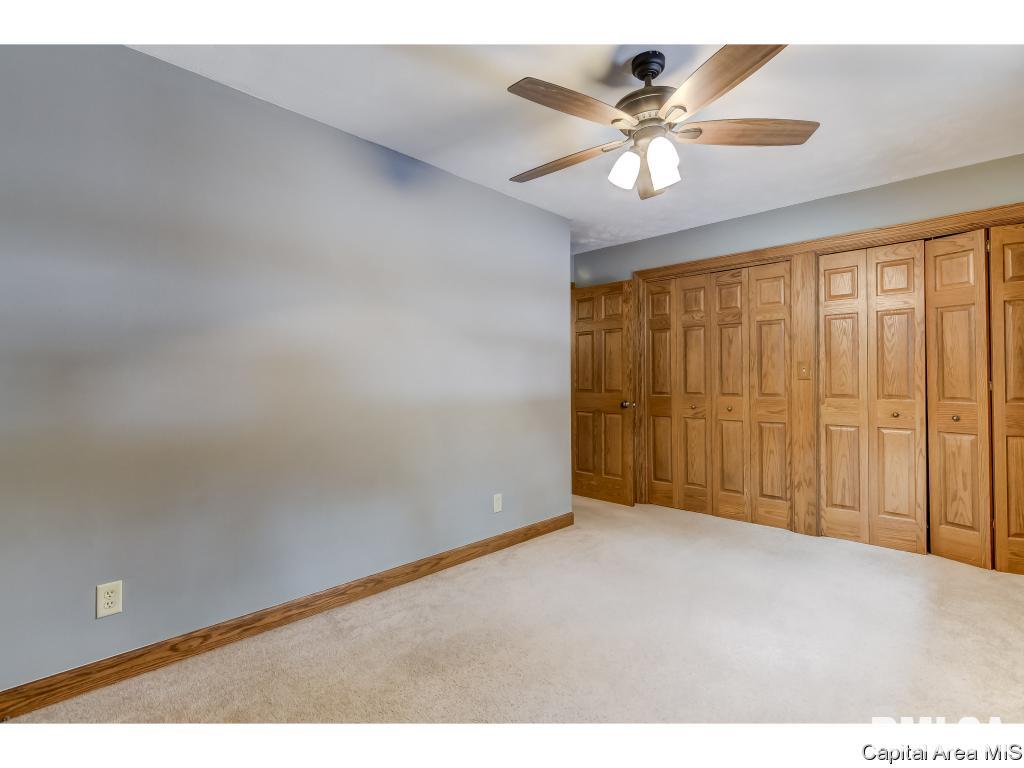 112 Wild Rose Lane Rochester, IL 62563 - Photo 18 of 32