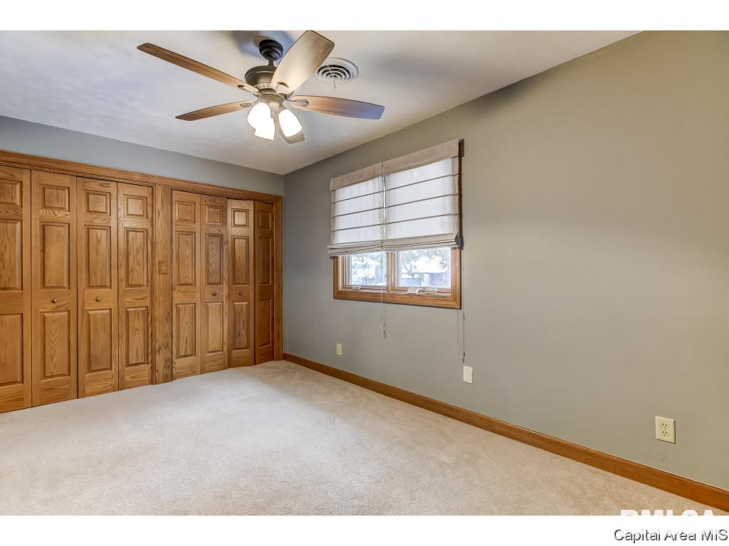 112 Wild Rose Lane Rochester, IL 62563 - Photo 19 of 32
