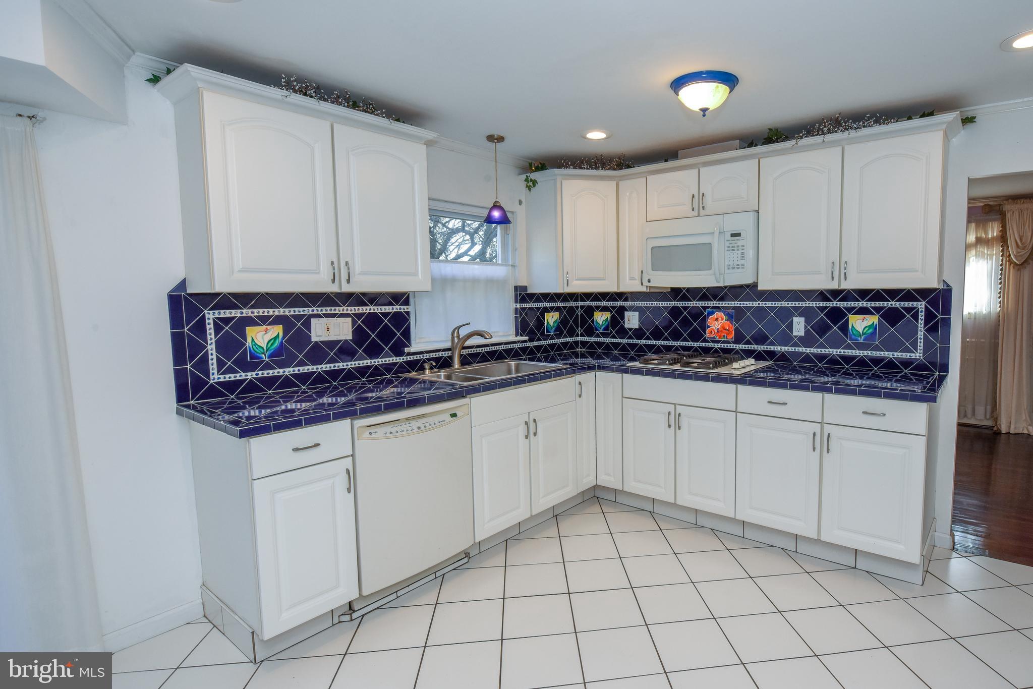 75 Sunshine Road Southampton, PA 18966 - Photo 11 of 40 Gallery Image 11