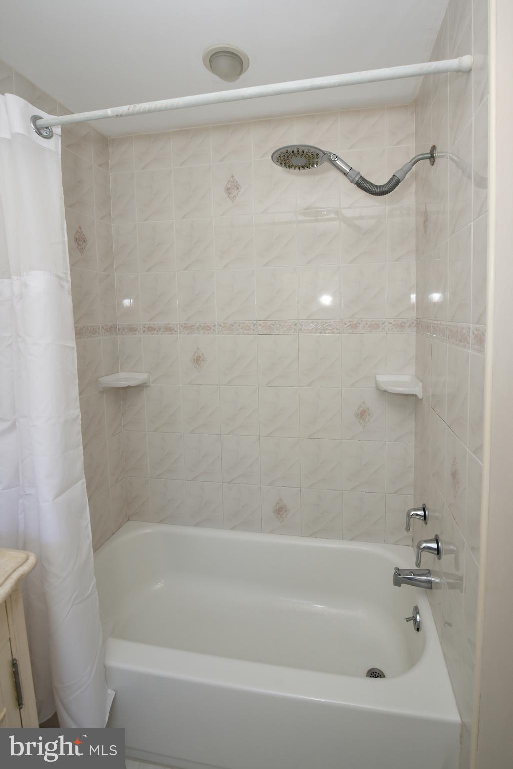 75 Sunshine Road Southampton, PA 18966 - Photo 24 of 40 Gallery Image 24