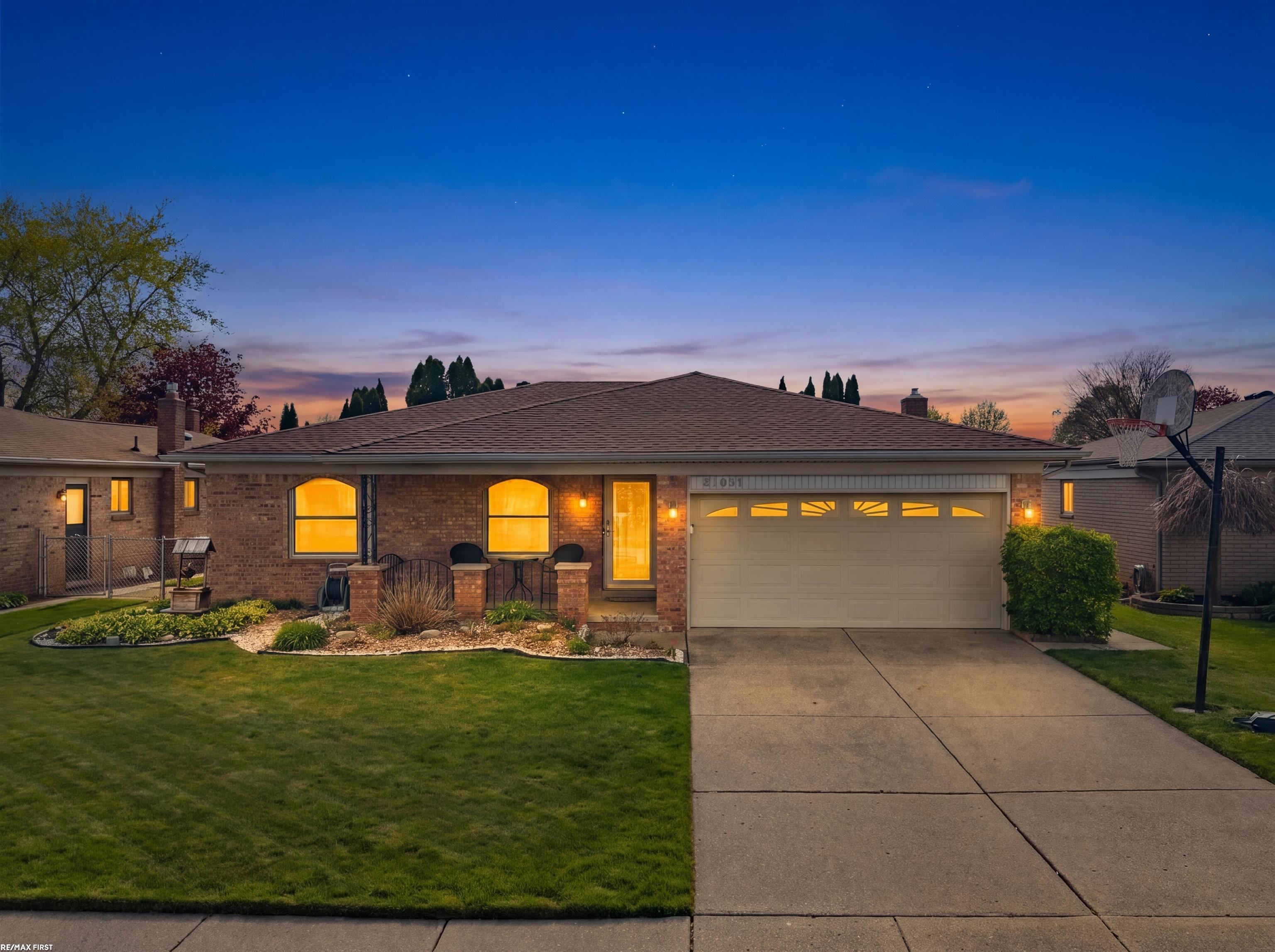 47651 Chrys Road Macomb, MI 48044 - Photo 2 of 46