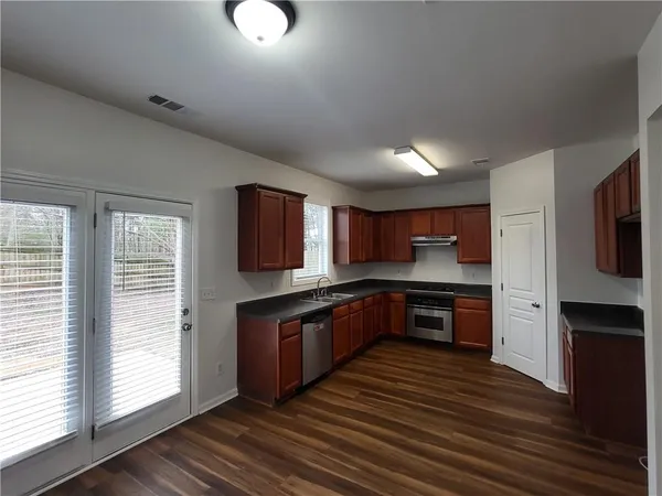 $2,495 | 4231 Suwanee Brook Court, Buford, GA 30518