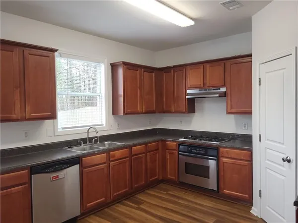 $2,495 | 4231 Suwanee Brook Court, Buford, GA 30518