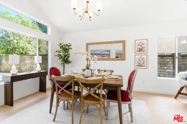 $999,999 | 28360 Easton Lane, Santa Clarita, CA 91350