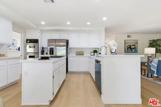 $999,999 | 28360 Easton Lane, Santa Clarita, CA 91350